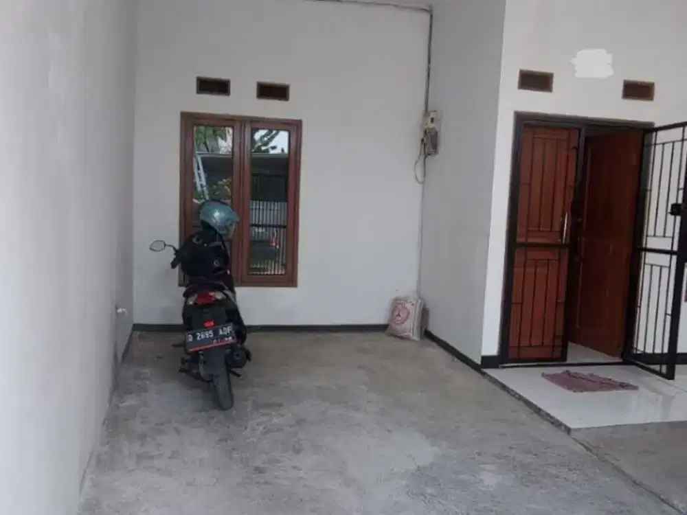 rumah di taman cibaduyut dekat sekolah dan mall
