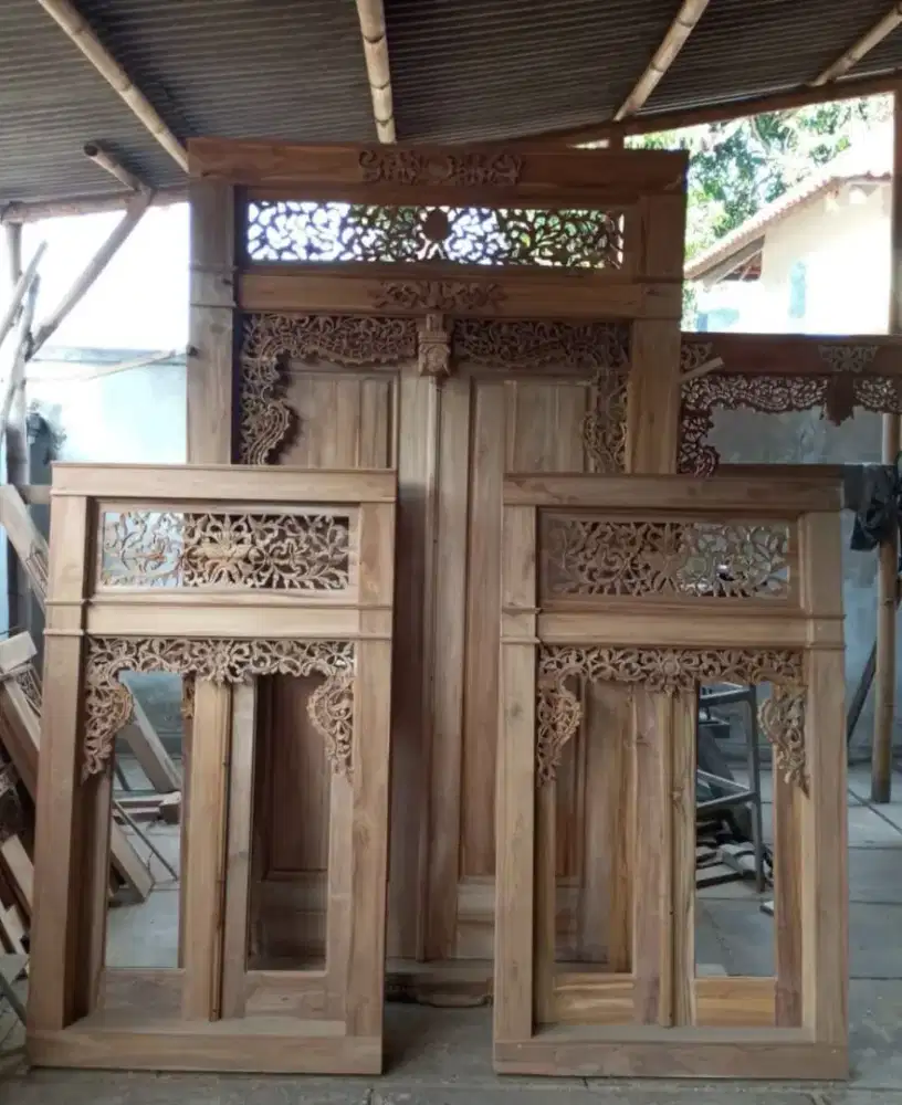 Kusen pintu minimalis ukir