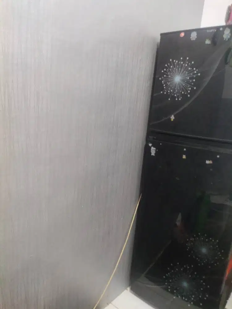 Sharp 2 pintu SJ317 kapasitas 256l