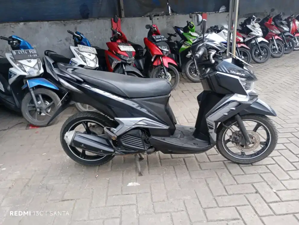 Xeon GT 125 tahun 2015. Pajak hidup