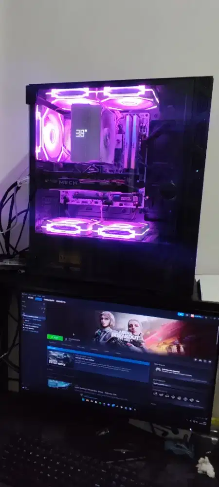 Dijual 1 set Pc Gaming, Meja Pc, Monitor AOV gaming, kursi gaming,dll