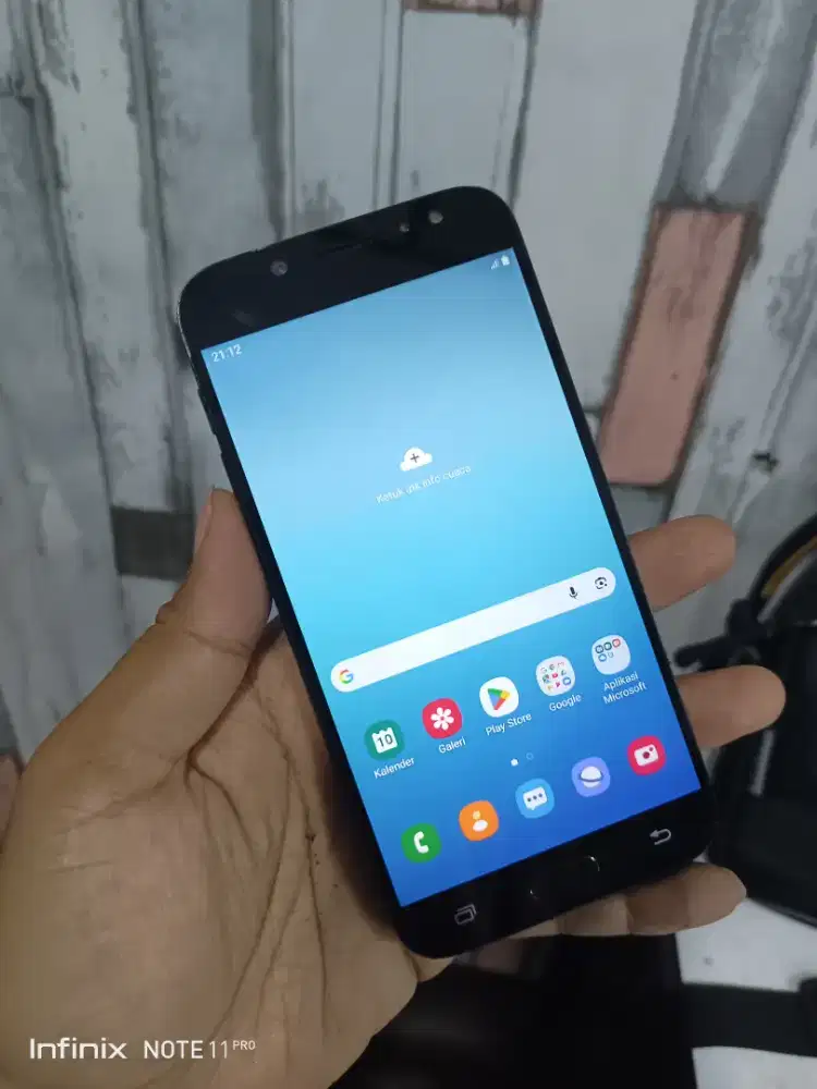 Samsung j7 pro NFC ram 3/32gb hp aja batangan