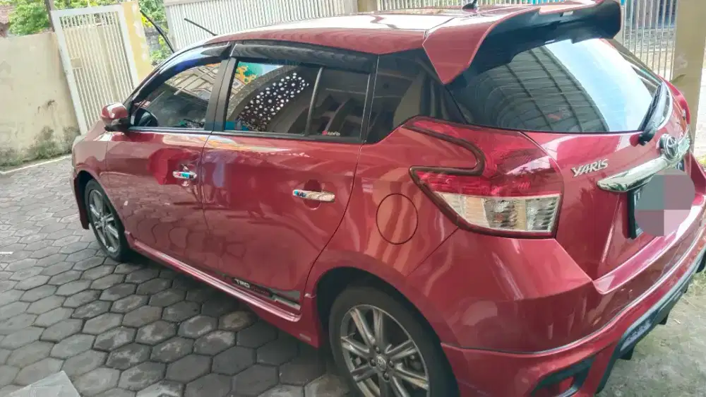Jual Yaris Lele Automatic 1.5 Trd Sportivo Merah marun