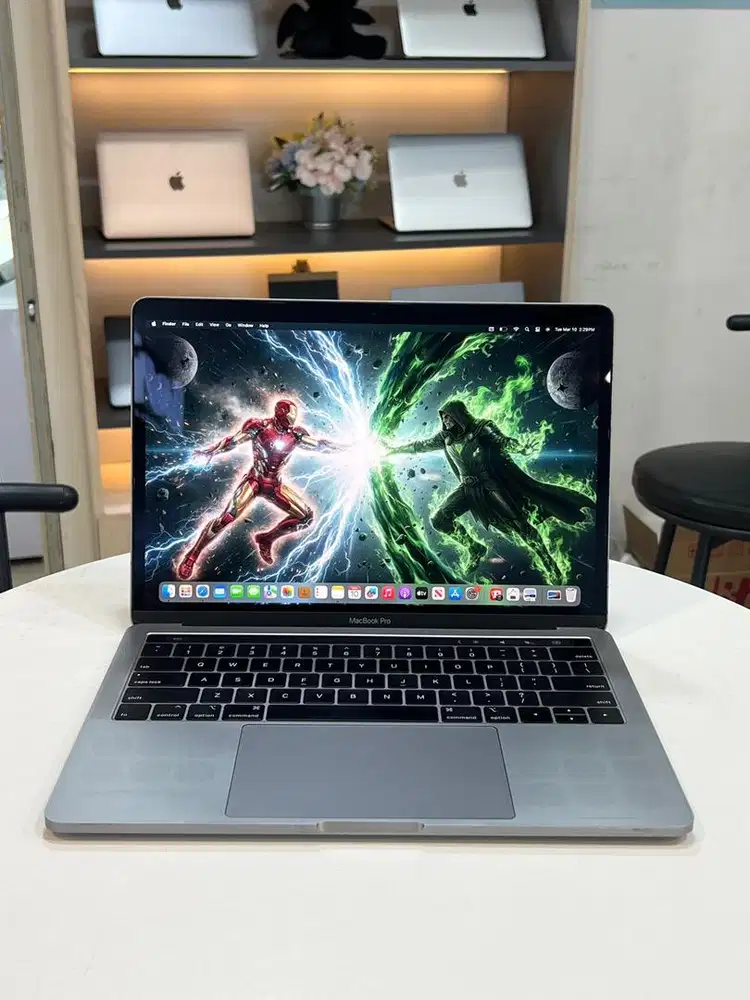 MacBook Pro 2019 i5 8/256GB