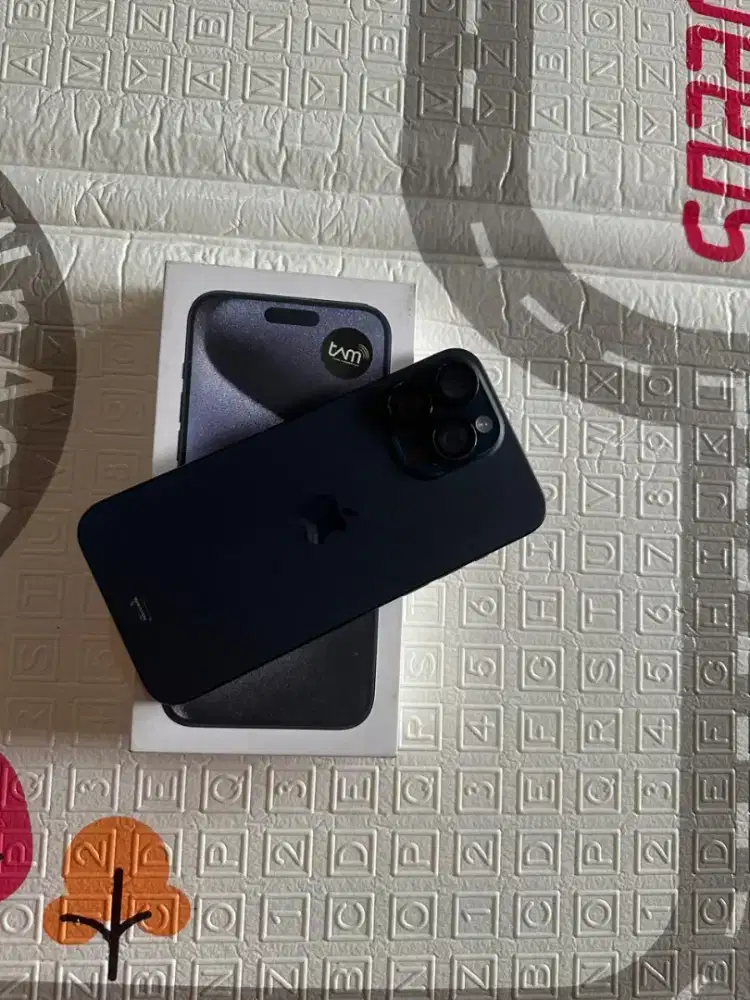 Iphon 15 pro max 256 ibox