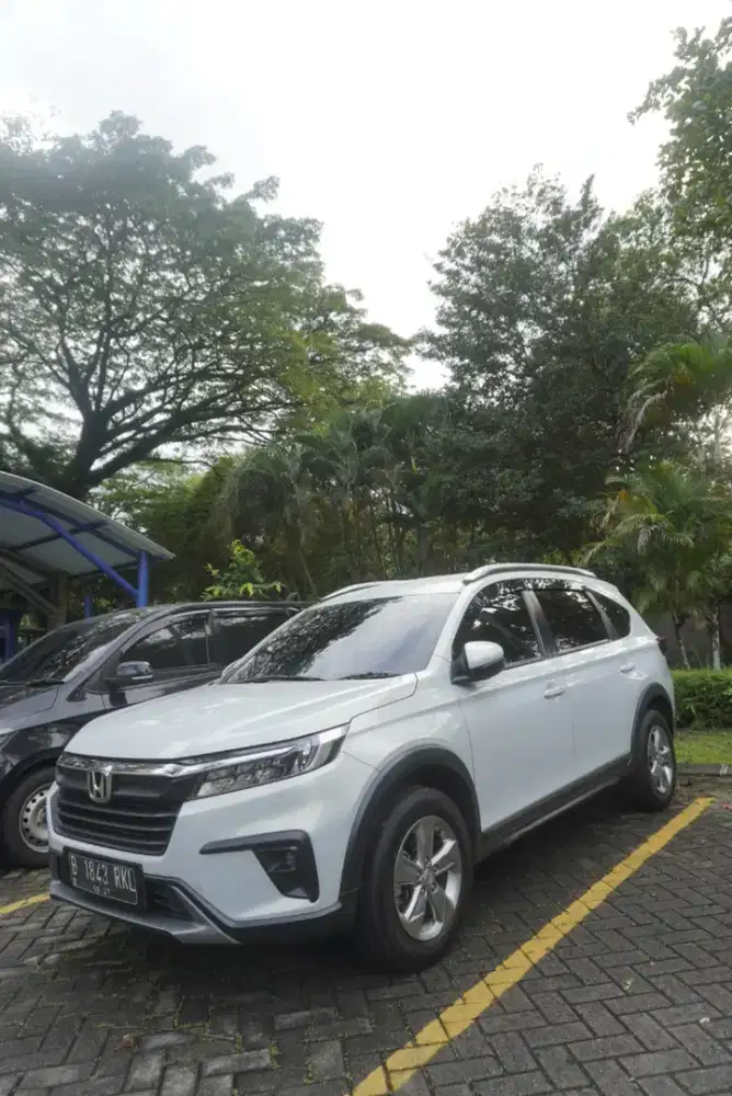 [LOW KM 25Rb] Honda BR-V 2022 Manual Pearl White - Kondisi sprti BARU