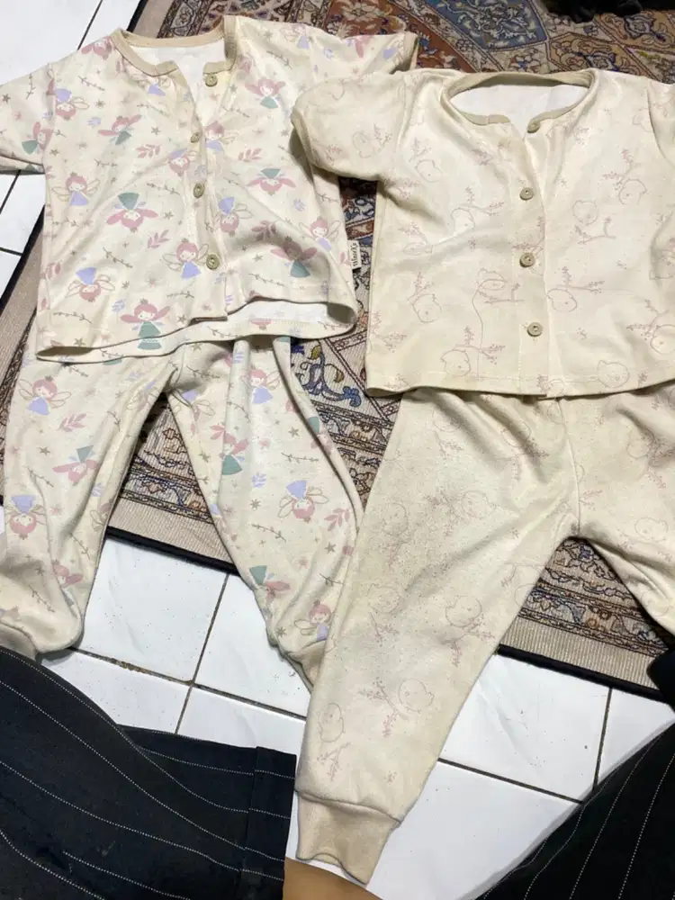 Set baju pendek celana panjang tidur Winteku