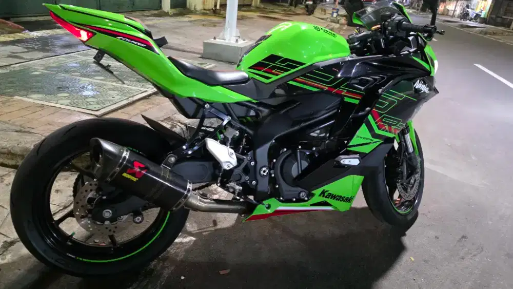 Kawasaki ZX25RRsuper mulus tanpa minus