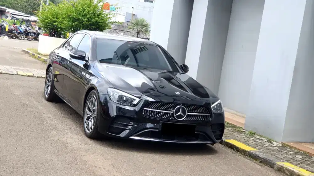 [ LOW KM 10RB ] Mercedes Benz Mercy E 300 E300 AMG W213 AT 2023/2024