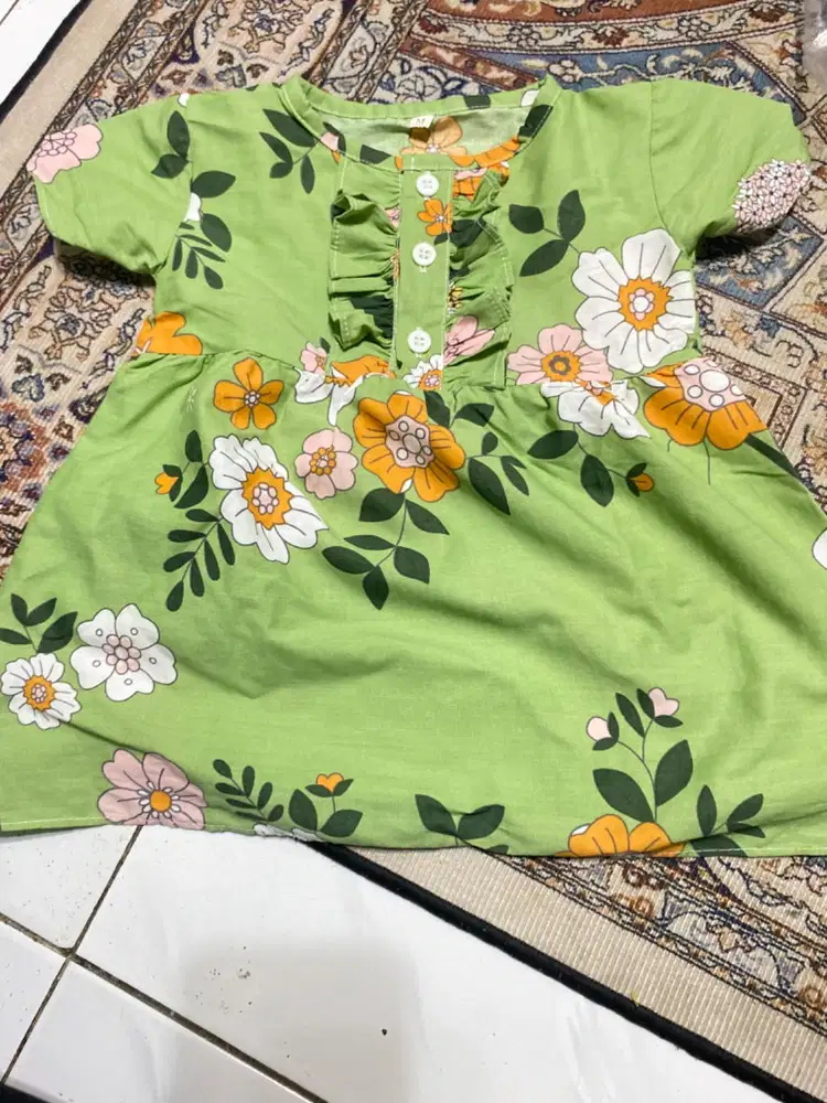 Daster bayi perempuan