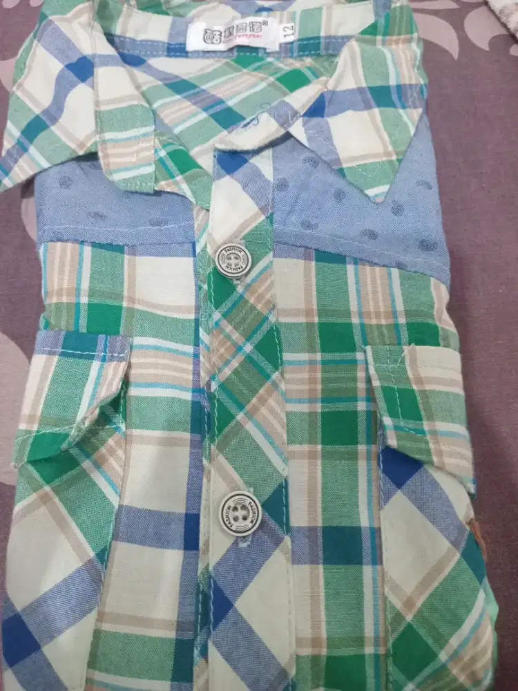 Kemeja anak usia 1 sampai 4 tahun