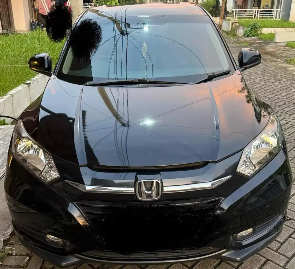 Honda HRV S-AT 2017 Hitam (Negotiable)