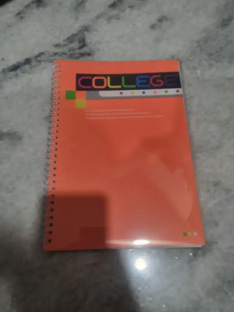 Sekretaris dan Administrasi