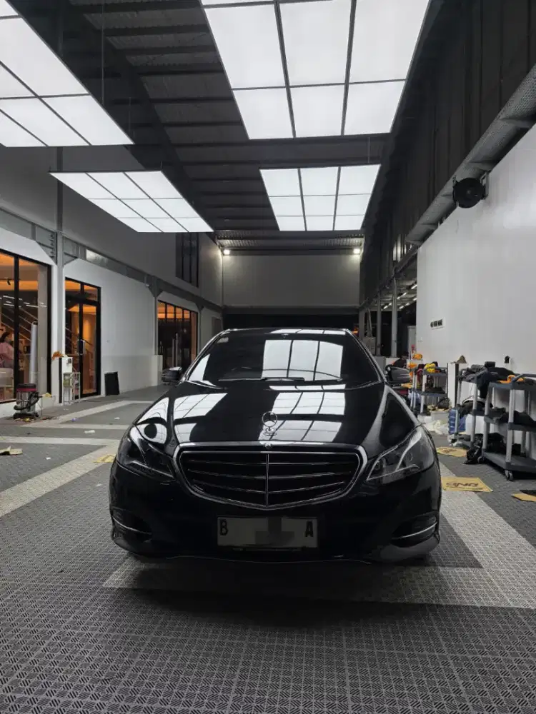 Mercedes Benz E 250 CDI th 2013 Black on Black