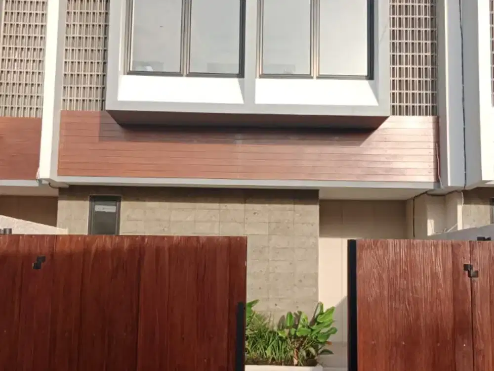 RUMAH READY UNIT 4KMR SANGAT BAGUS LOKASI STARTEGIS DI DALUNG DENPASAR BARAT