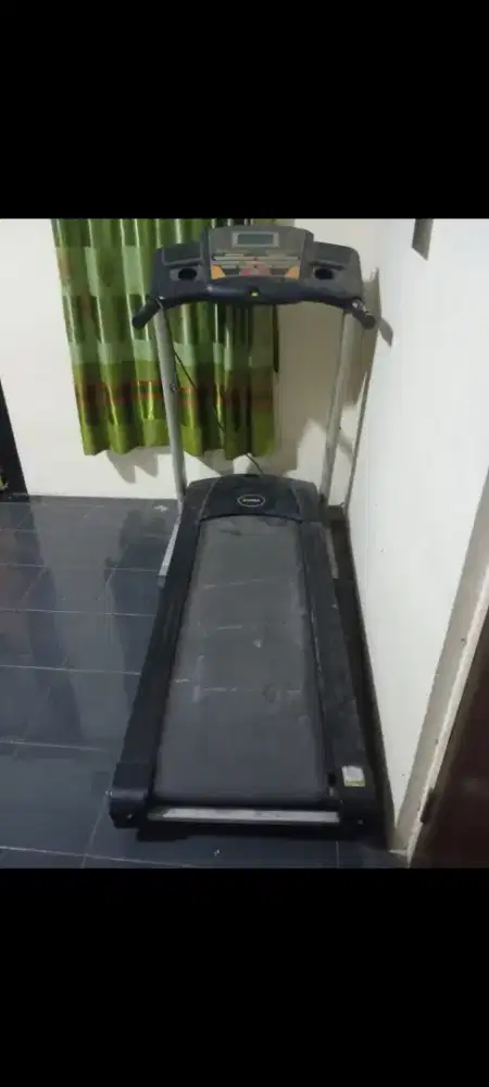 Alat olahraga fitnes