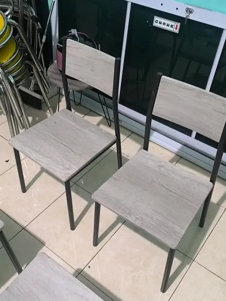 Kursi makan informa 1 set