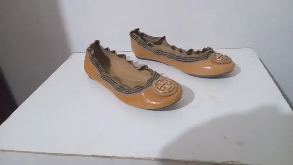 Sepatu Tory Burch 38/39 Mewah
Originql