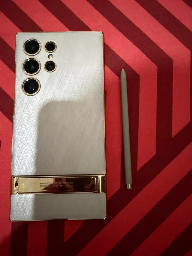 Dijual samsung S24 ultra warna Silver