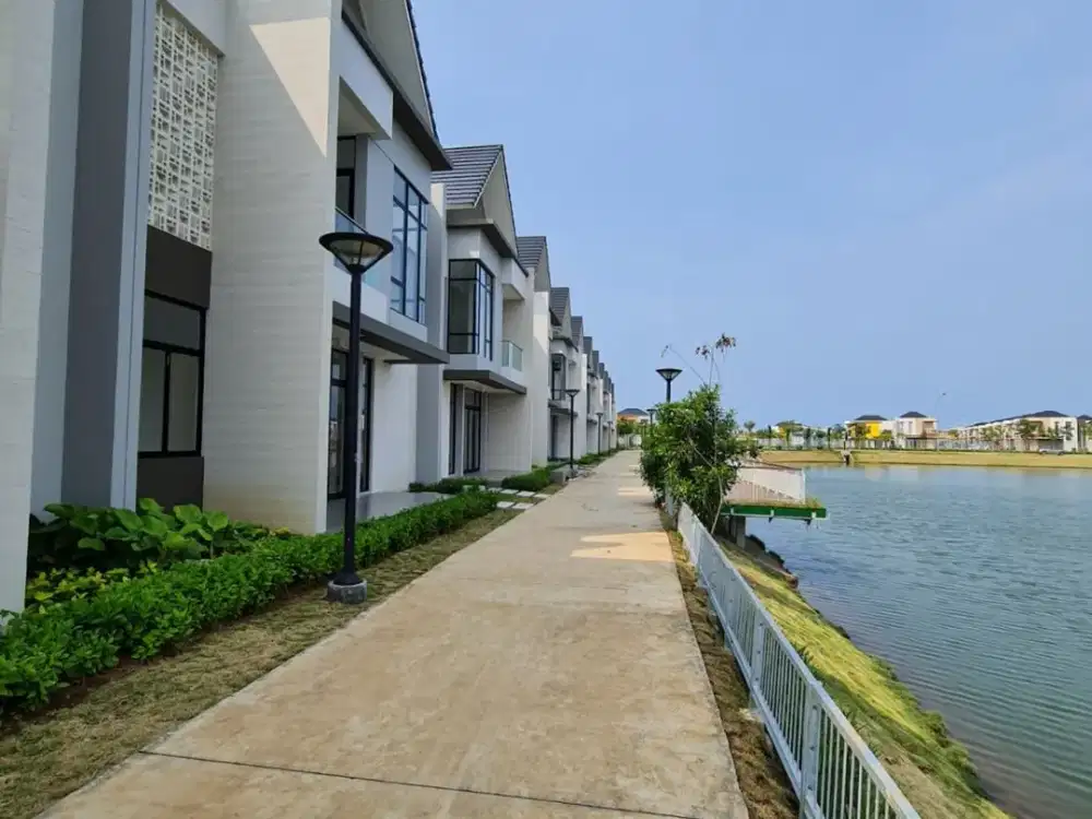 Rumah PIK 2 Tahap 2 Ukuran 8x15 Brand New View Danau Siap Huni