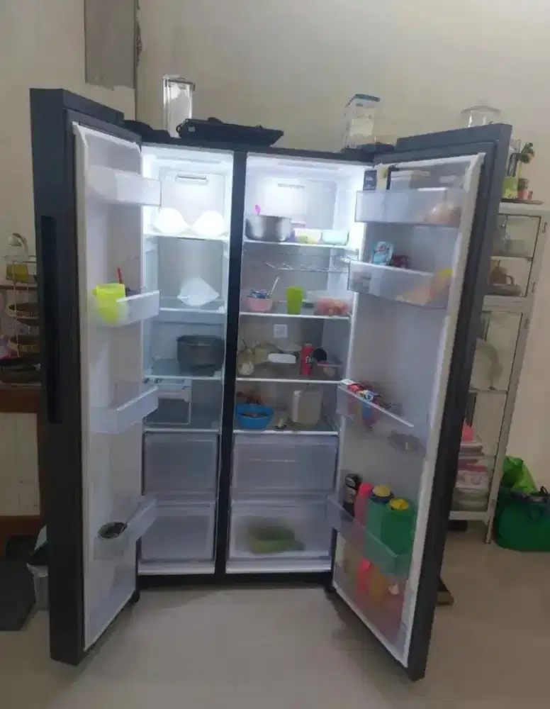 Kulkas Samsung Side by side inverter.like new