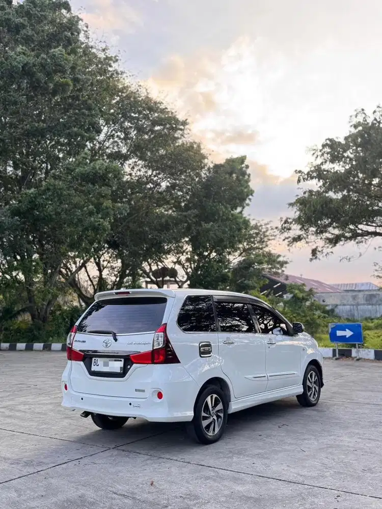 AVANZA VELOZ 1.5 2017 METIC