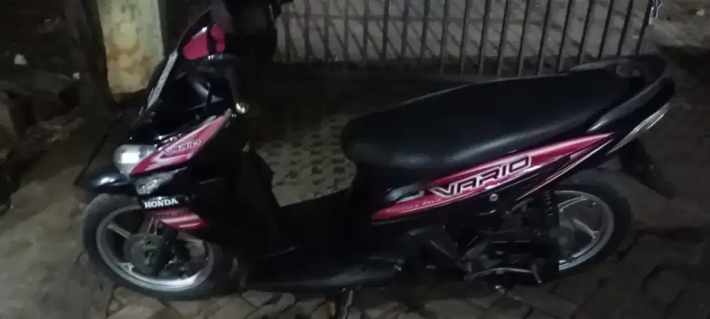 Vario th 2009,warna merah boleh ci cek masalah mau atau nggak nya nnti
