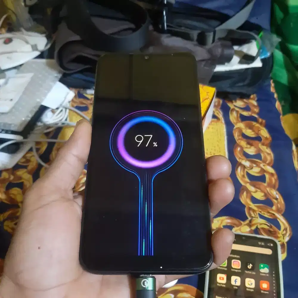 Xiaomi redmi note 7 3/32gb, minus layar sentuh gak berfungsi