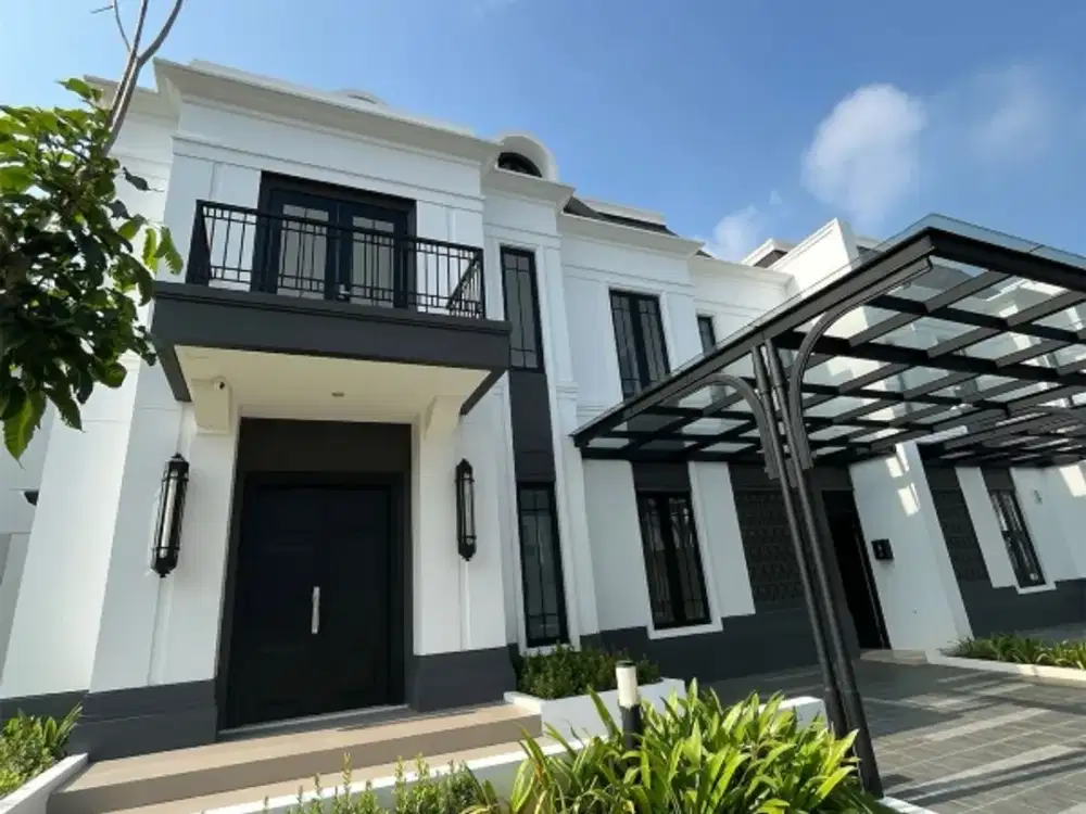 Rumah Lokasi Premium di Summarecon Crown Gading, Tarumajaya, Bks