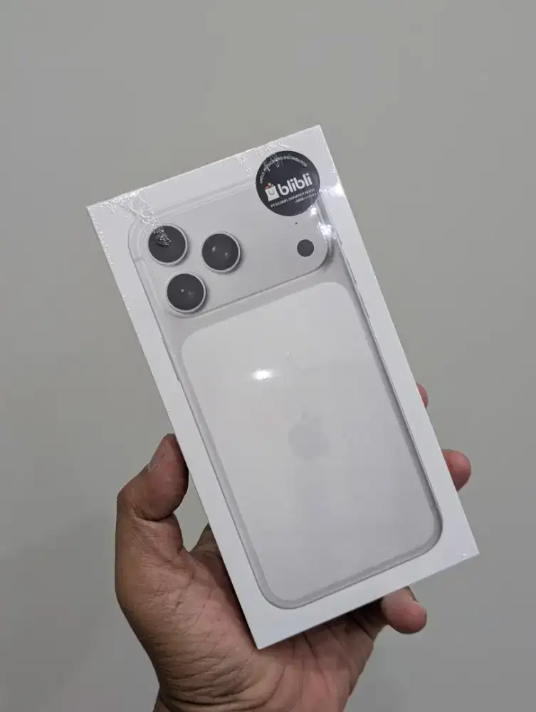 IPhone 17 promax 256 gb silver garansi resmi