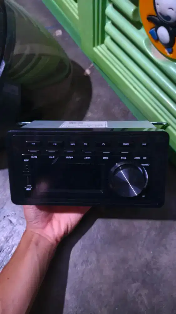 Head unit mobil ayla 2024