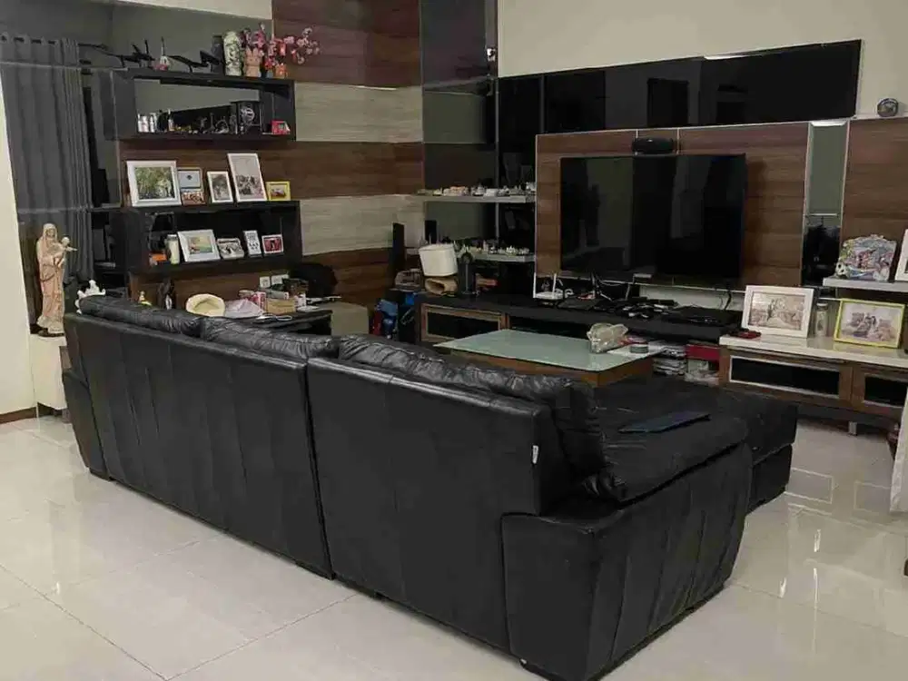 Jual Rumah Mewah Full Furnish Setrawangi