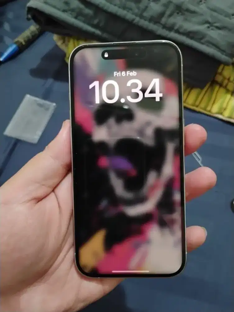 Iphone 15 pro 128gb white