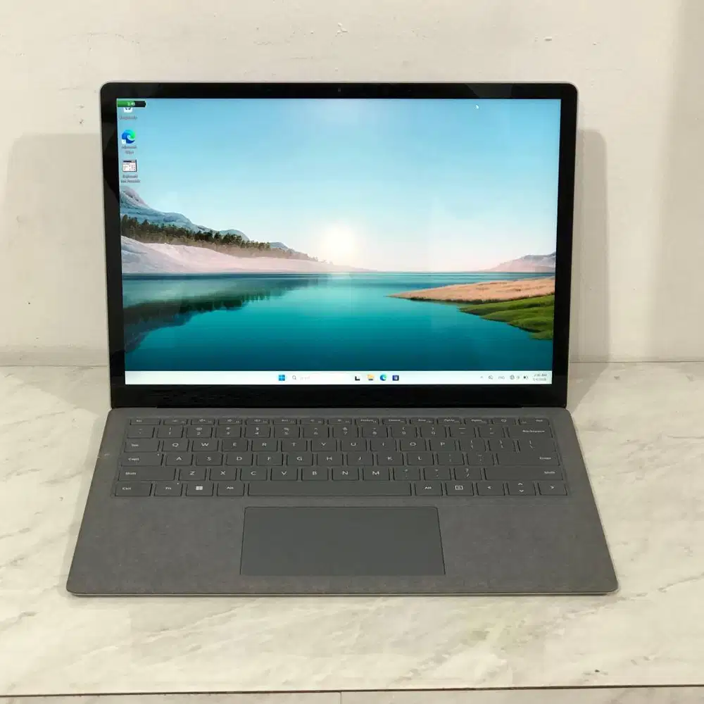 Microsoft Surface Laptop 4 Core i7 Gen 11 16GB. RAM 512GB. SSD