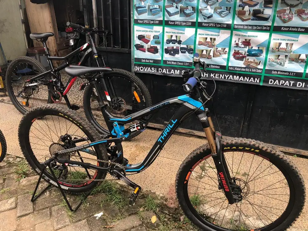 Sepeda thrill ricochet 3.0