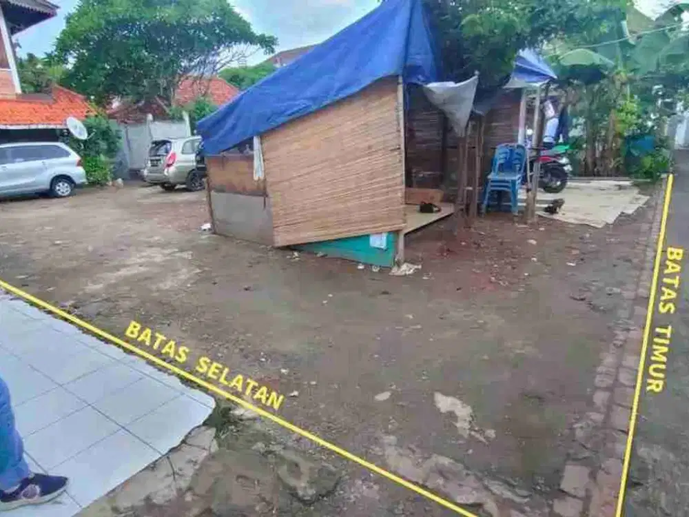 tanah kosong dengan akses jalan mbl depan belakang