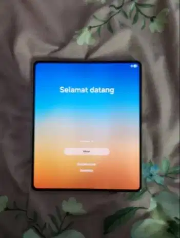 Samsung Z Fold 4 SEIN Dual Sim Semua Kartu 12/256 FULLSET