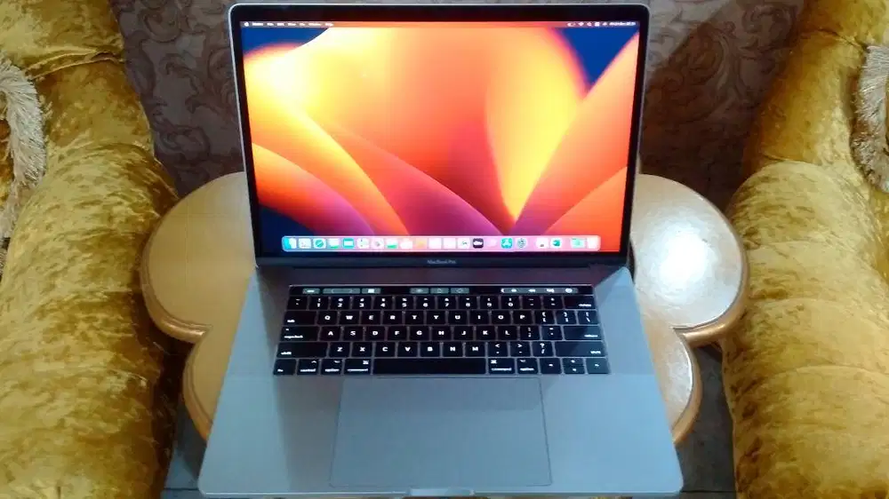 Macbook Pro Retina 15 Ram 16GB Editing Berat AMD PRO Core i7 SSD 512GB