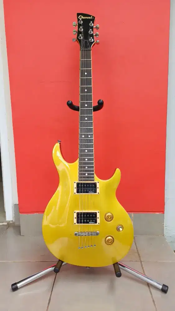 Charvel LS-1 curved gold top Japan (rare) bonus flight case