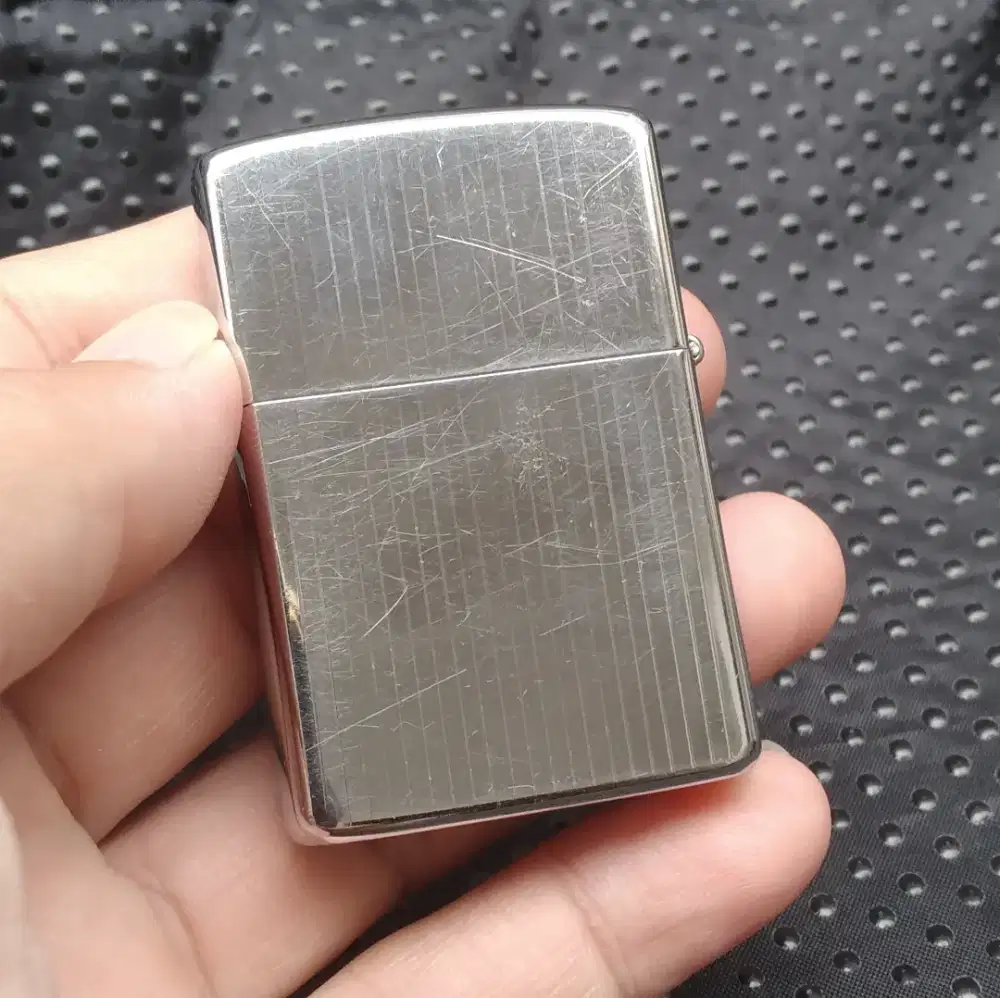 Zippo Engine Turned No.350 Angka Romawi