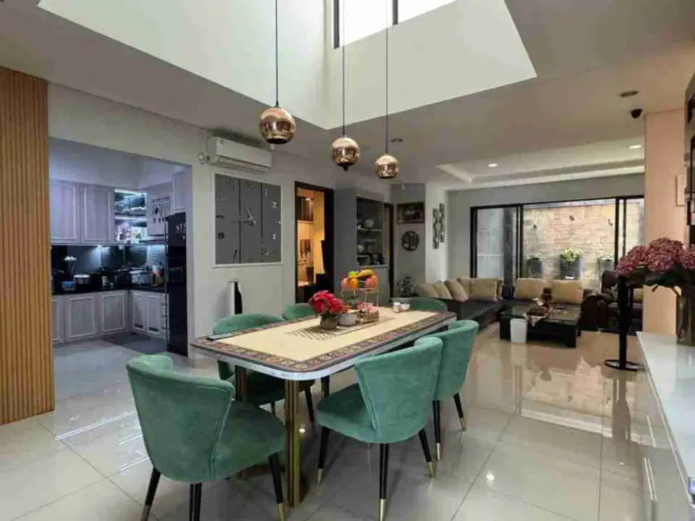 FOR RENT / SEWA Rumah Mewah Full Furnished THE EMINENT BSD