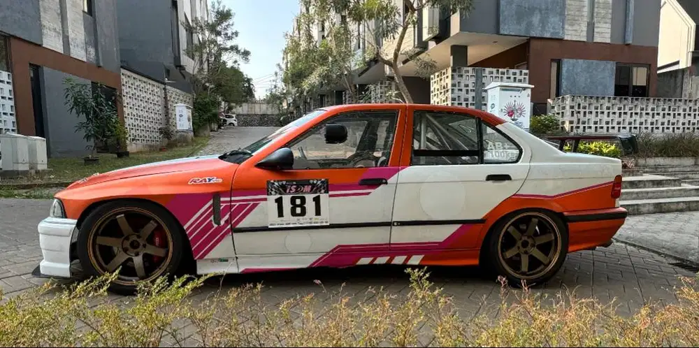 BMW E36 320i Racing Car – Full Spec, Roll Cage FIA, AP Racing