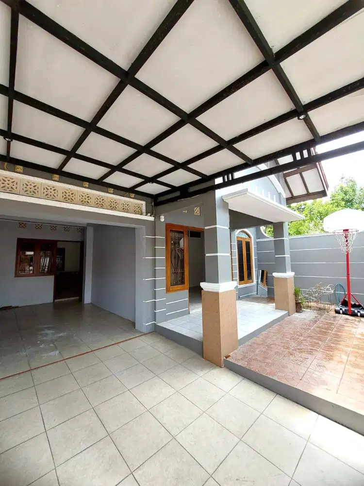 Rumah Luas di Lingkungan Nyaman Purwomartani