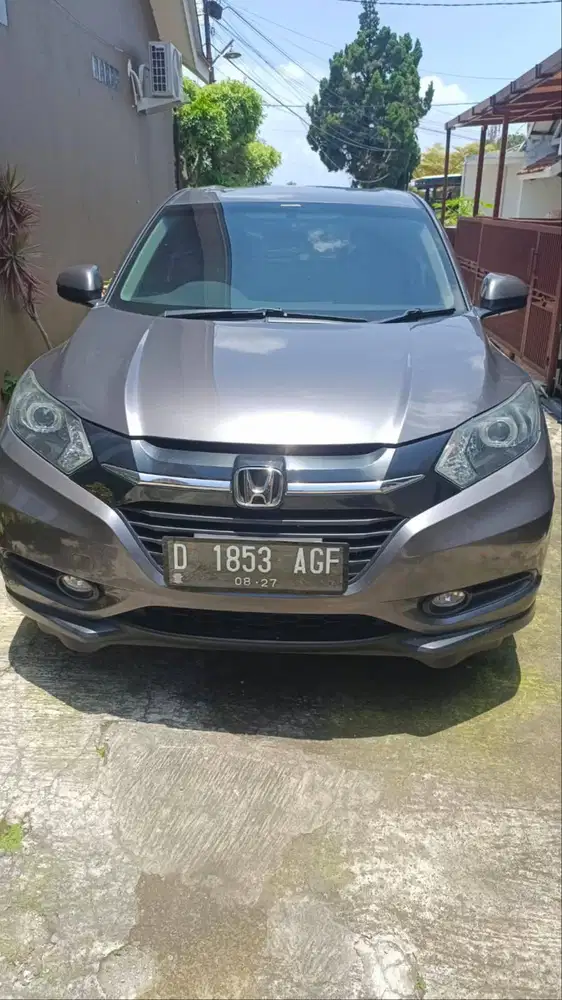 Honda HRV e matic 2017 abu2 low km