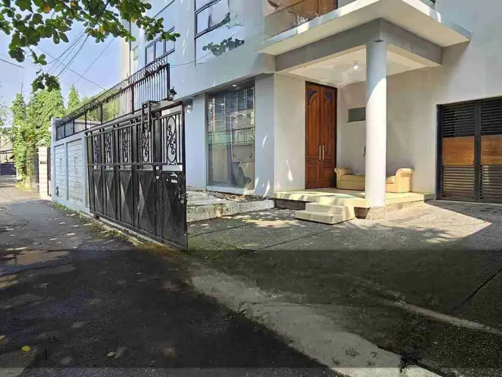 Dijual Rumah Siap Huni Cilandak belakang Citos hadap timur dekat MRT