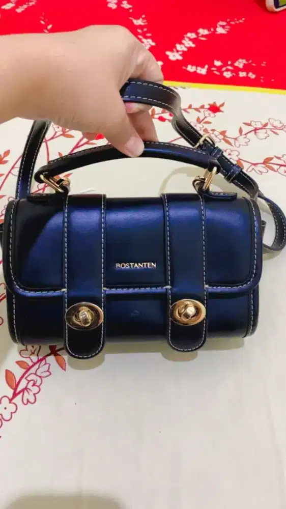 Tas Bostanten hitam