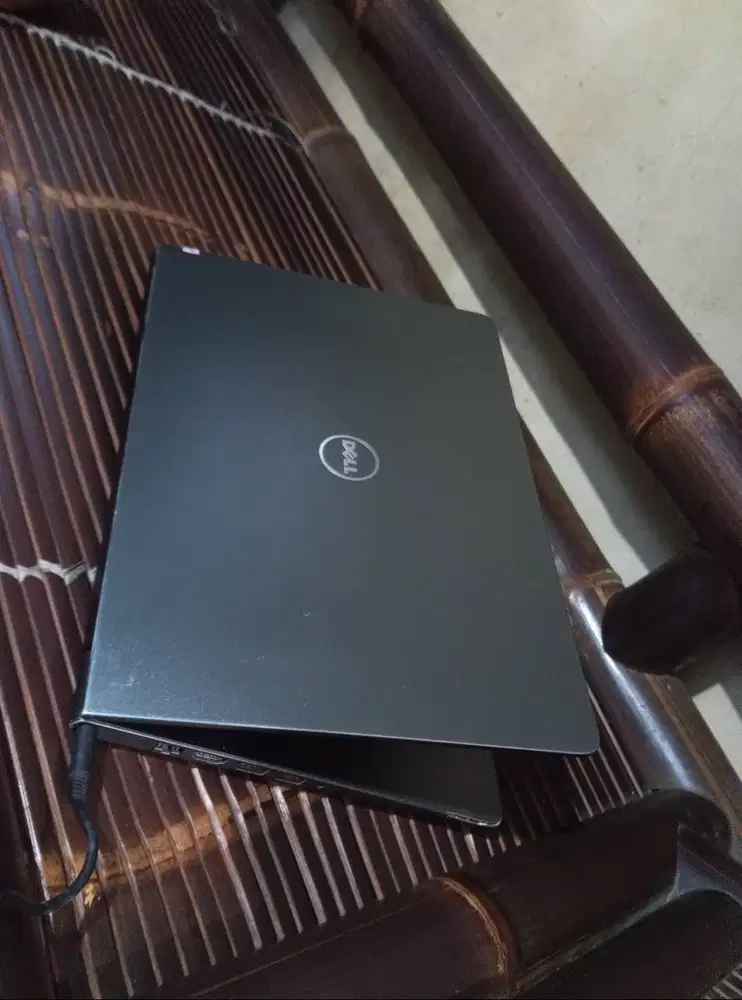 Laptop Dell Vostro P75G-Intel Core i7 GEN 7 VGA NVIDIA