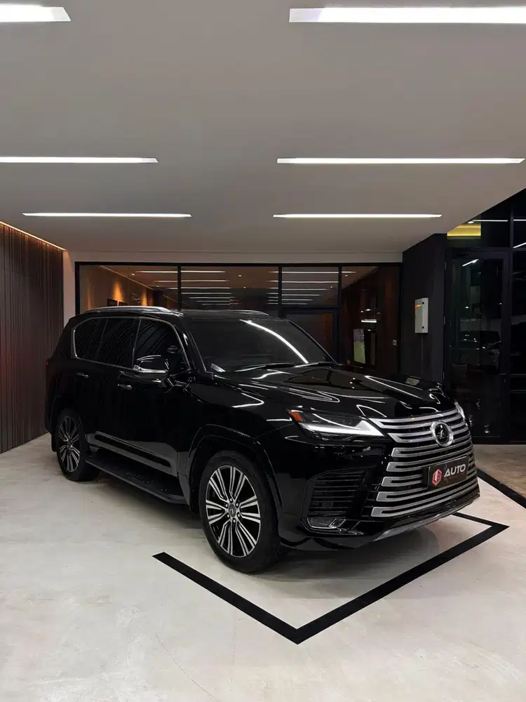Lexus LX600 AT 7-Seater 2025 Hitam Km15rb Nik 2024 D1689GAD