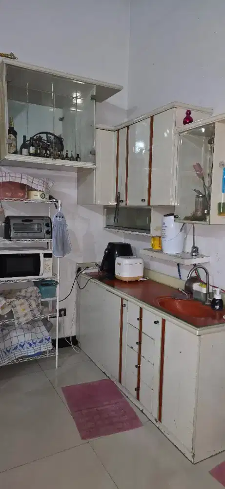 Furniture dapur bersih