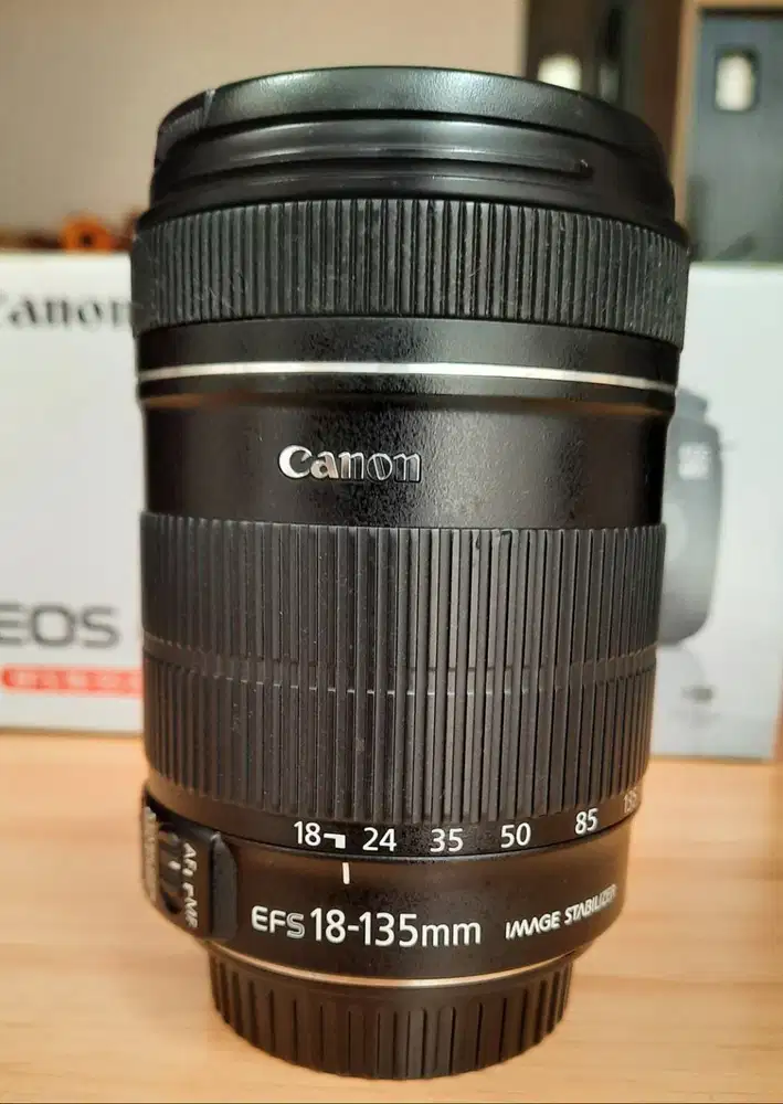 Lensa Tele Canon EFS 18-135mm f3.5-5.6 IS - lensa tele sapujagat